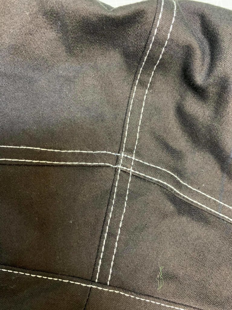 Nahtkreuzung Jeans Covern